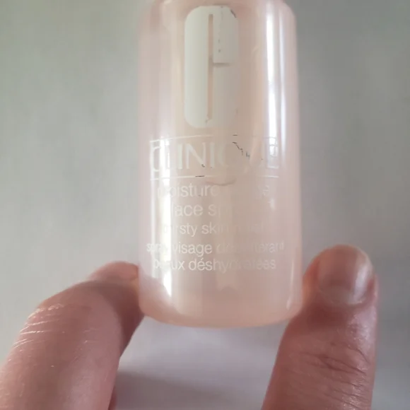 NWT Clinique Moisture Surge Face Spray. Thirsty Skin Relief - Picture 3 of 5